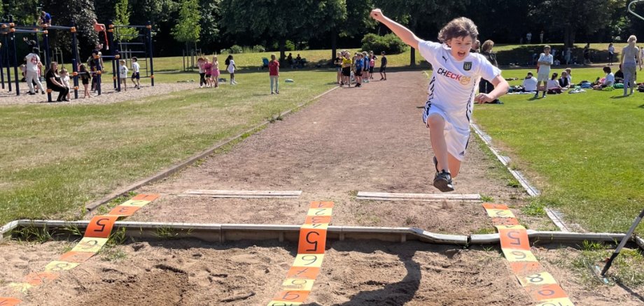 Sportovní festival skoku do dálky