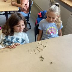 Edge models in math lessons.