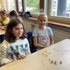 Edge models in math lessons.