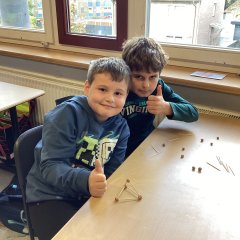 Edge models in math lessons.