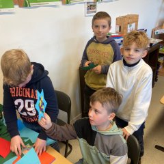 Bricolage de Noël dans la classe 3c.